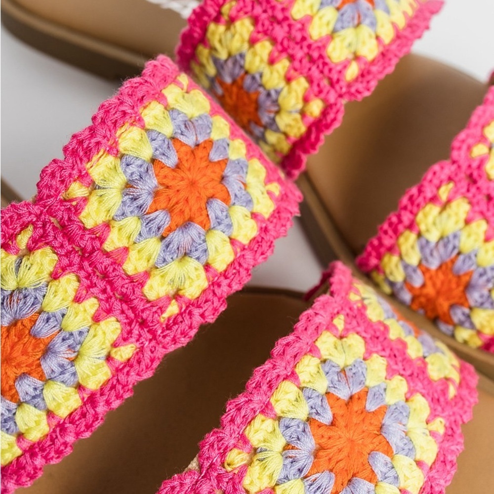 Soda Womens Crochet Slide Sandals Size 7.5 Pink Yellow Boho Chic Square Toe - Picture 6 of 7